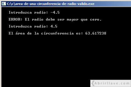 Visualización en pantalla del programa Área de una circunferencia de radio válido, mostrando un error, resuelto en lenguaje C.