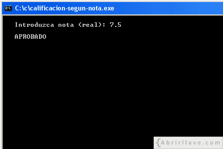 Visualización en pantalla del programa Calificación según nota, siendo esta APROBADO, resuelto en lenguaje C.