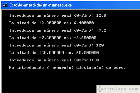 Visualización en pantalla del programa La mitad de un número, resuelto en lenguaje C.