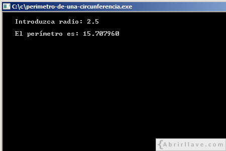 Visualización en pantalla del programa Perímetro de una circunferencia, resuelto en lenguaje C.