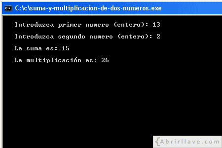 Visualización en pantalla del programa Suma y multiplicación de dos números, resuelto en lenguaje C.