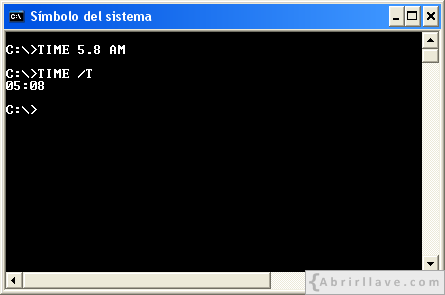 Ventana del Símbolo del sistema ejecutando time pasándole uno o dos dígitos para las horas y los minutos - Ejemplo del tutorial de CMD de {Abrirllave.com