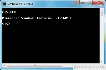 Ventana del Símbolo del sistema ejecutando ver en Windows 7 - Ejemplo del tutorial de CMD de {Abrirllave.com