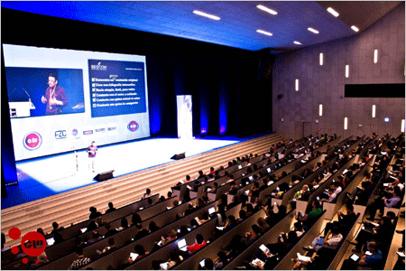 Imagen de una ponencia en el Congreso Web de Zaragoza