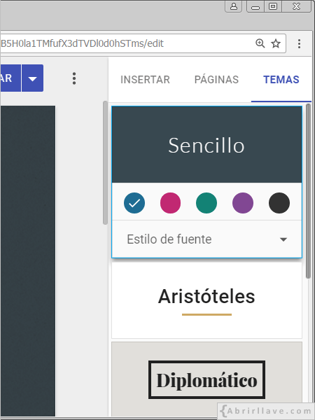 Menú para elegir un tema en Google Sites.